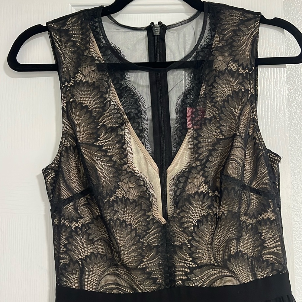 Bebe lace overlay formal dress